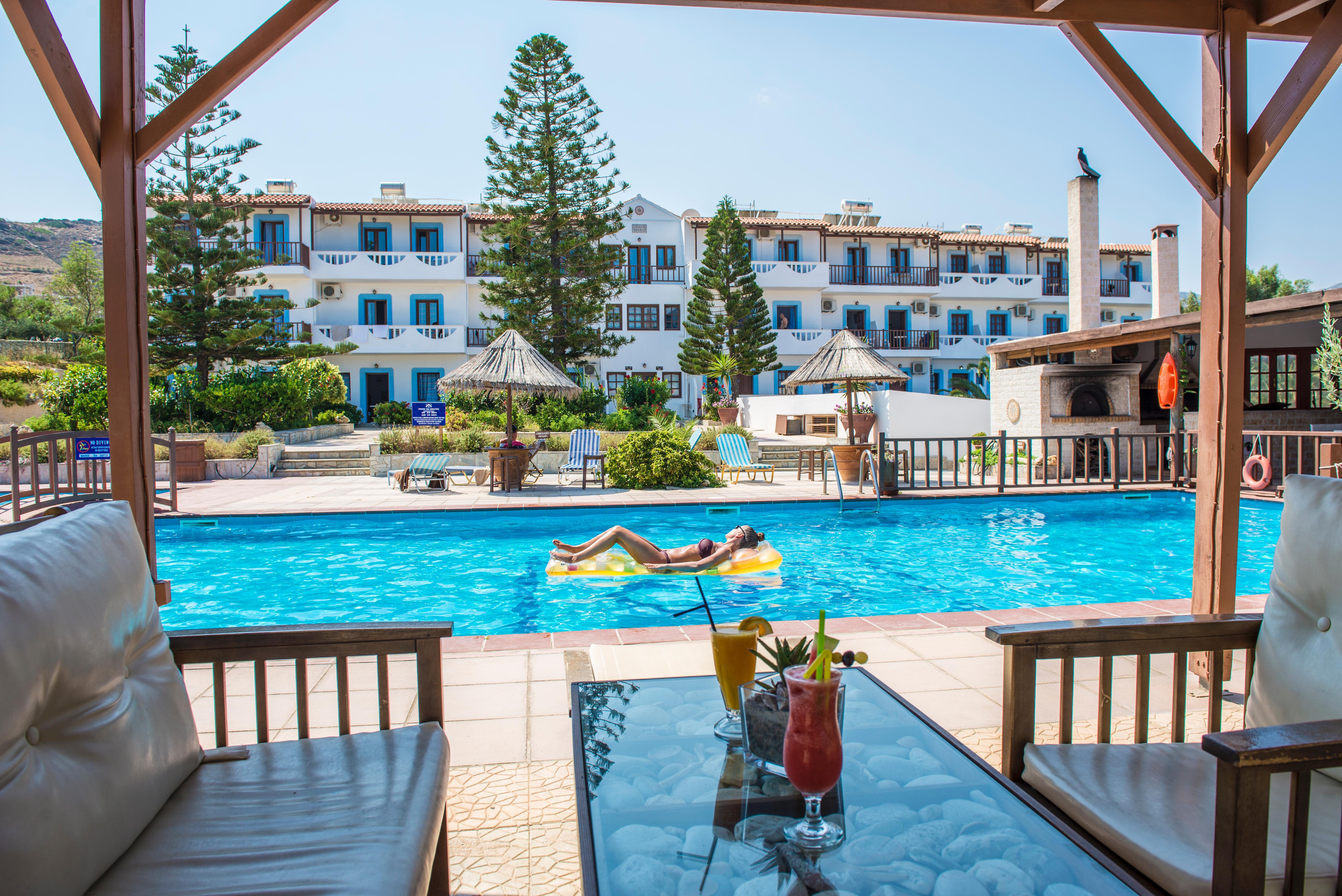Spiros-Soula Family Hotel & Apartments Agia Pelagia  Exterior photo