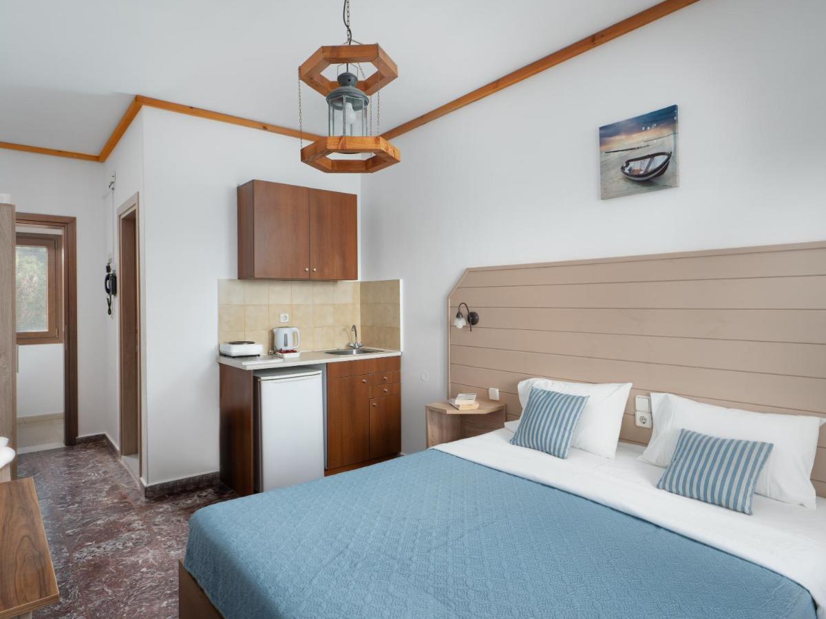 Spiros-Soula Family Hotel & Apartments Agia Pelagia  Exterior photo