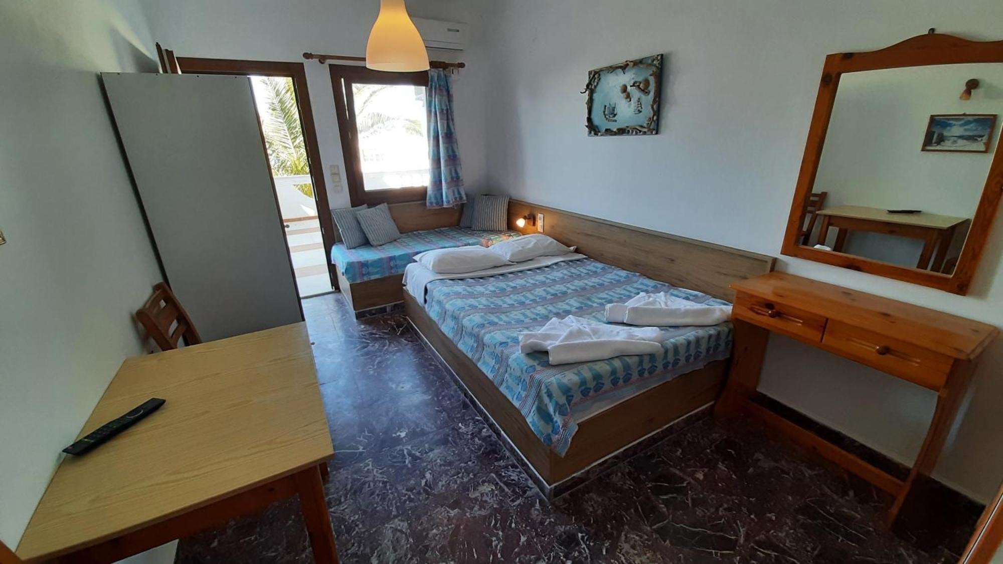 Spiros-Soula Family Hotel & Apartments Agia Pelagia  Room photo